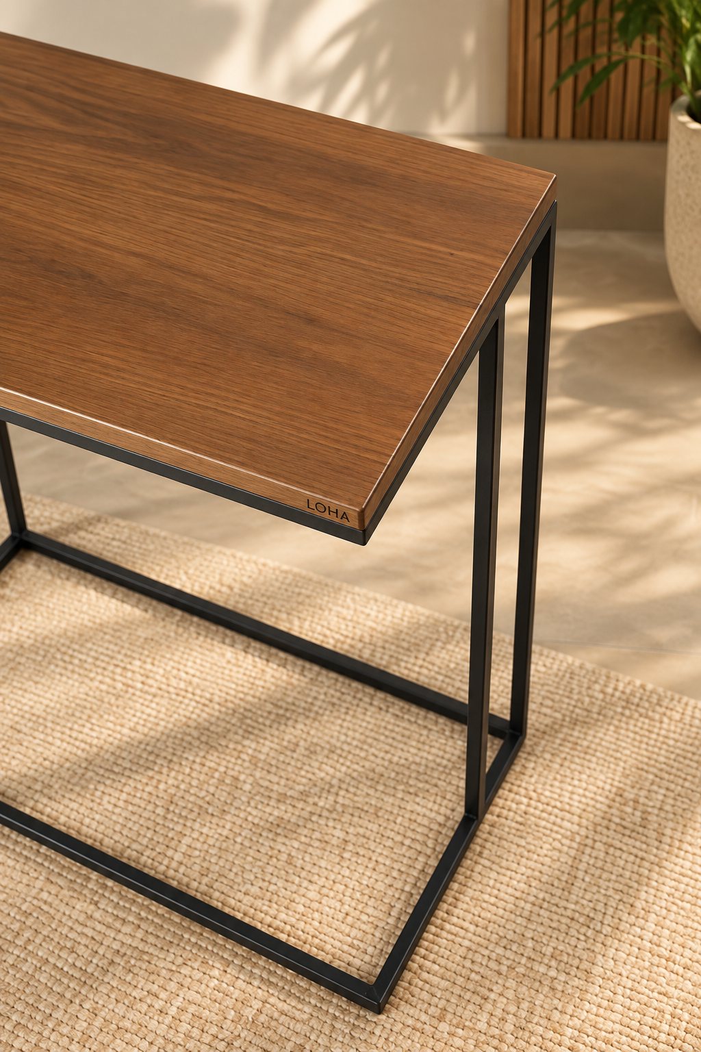 Side Table – A Versatile Surface for Work & Everyday Living