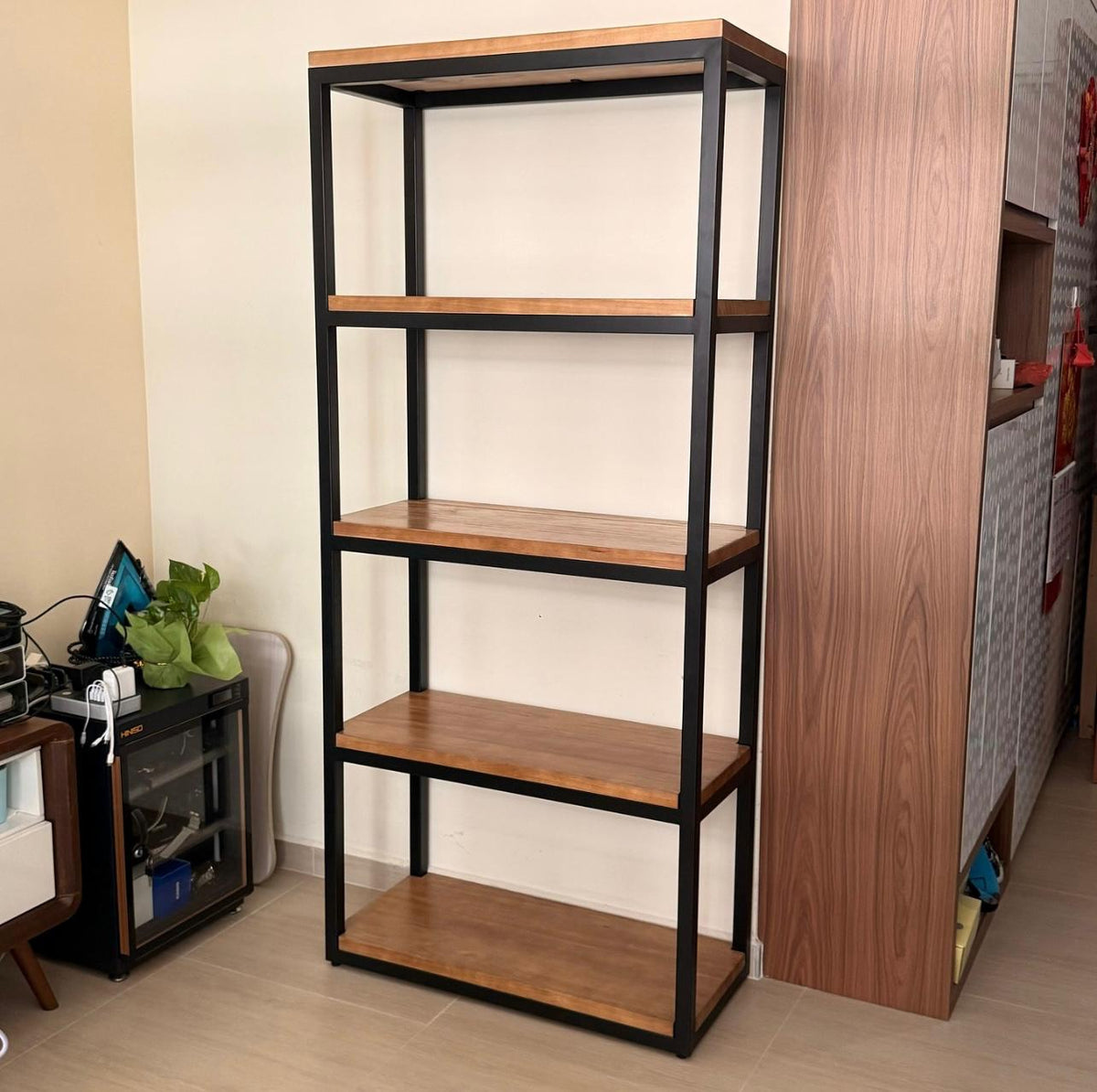 Loha Reck Dastaan - Classic Book Rack for Modern Homes – Loha Creation