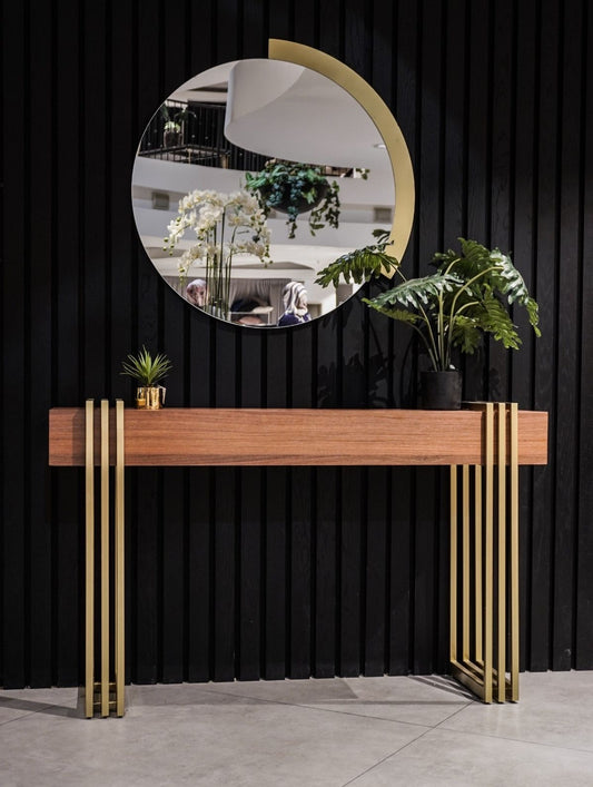 Shaan - Console Table That Reflects the Pride of Your Home
